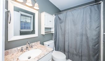 760 S Whitney Dr, Biloxi, MS 39532