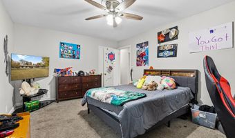 34 Colony Rd, Anderson, IN 46011