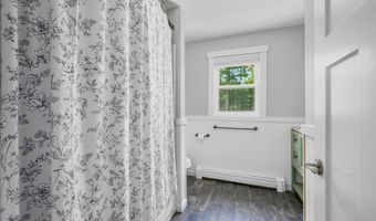284 Bragg's Ln, Barnstable, MA 02630