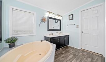 15 LEGEND Ln, Houston, DE 19954