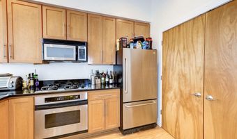 2363 CHAMPLAIN St NW 8, Washington, DC 20009