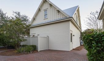 8 Crossbow Rd, Bluffton, SC 29910