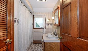 132 Sheffield Hill Rd, Exeter, RI 02882