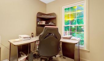 2540 S WALTER REED Dr #4, Arlington, VA 22206
