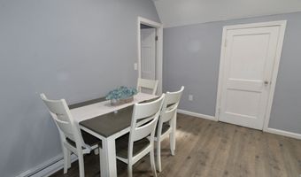 12 Division St, Danbury, CT 06810