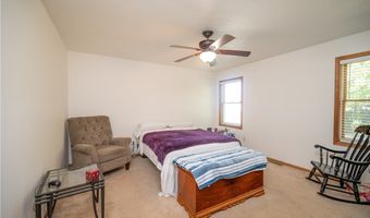 6488 S Timberidge Dr, Austintown, OH 44515