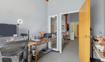 5 Market Sq 207, Amesbury, MA 01913