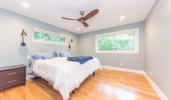 641 Louise Dr, Ann Arbor, MI 48103