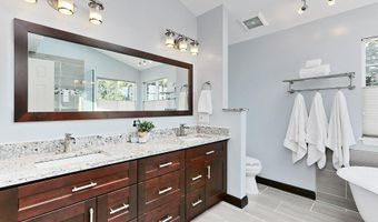 43820 LAUREL RIDGE Dr, Ashburn, VA 20147