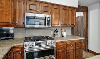 7681 N Farm Road 43, Ash Grove, MO 65604