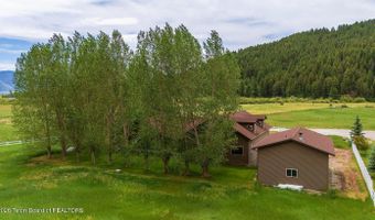 125 WAGON RUT Ln, Auburn, WY 83111