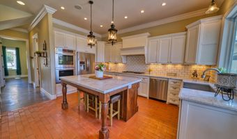 2112 Westridge Rd, Carlsbad, NM 88220