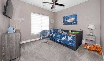 33 WATERTON Dr, Bear, DE 19701