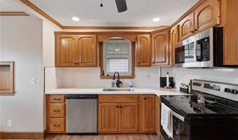 2206 S Linden Ave, Alliance, OH 44601