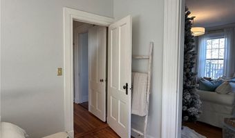 5 Record St 2B, Newport, RI 02840