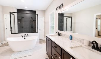 415 S CHINKAPIN Dr, Atoka, TN 38004