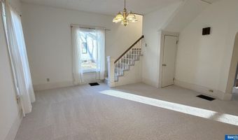709 N St, Aurora, NE 68818
