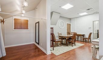 4709 220th Trl, Amana, IA 52203