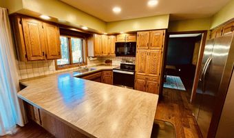 407 NE 17th Ave, Aberdeen, SD 57401