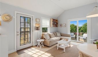 64 Burnside Ave, Narragansett, RI 02882