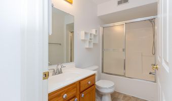 1870 Lindsay Ln, Ann Arbor, MI 48104