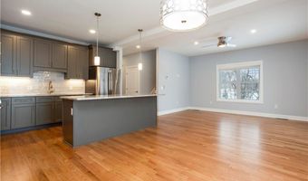 314 Chases Way A, Middletown, RI 02842