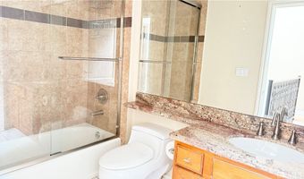 5241 Colodny Dr 403, Agoura Hills, CA 91301