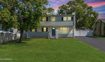 573 Sumner Ave, Belford, NJ 07718