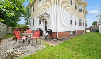 39 Ferncliff Ave, North Providence, RI 02911