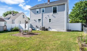 3 N Smith St N, Avenel, NJ 07001
