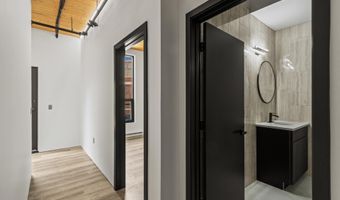 210 S Hamilton St, Madison, WI 53703