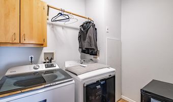 3161 NE Millersburg Dr, Albany, OR 97321