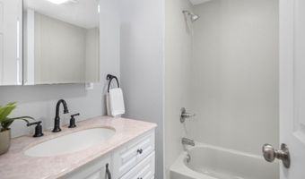 88 Elizabeth St, Albany, NY 12202