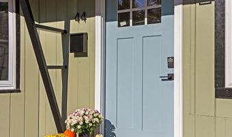 44 Sixth St, Auburn, ME 04210