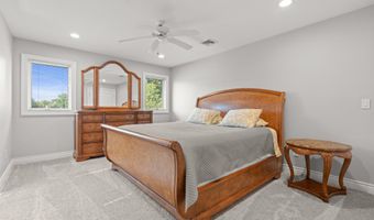 284 Park Ave, Oakhurst, NJ 07755