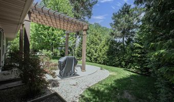 4800 N INDIGO Ln, Appleton, WI 54913
