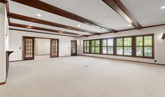 1505 Edgewater Ave, Arden Hills, MN 55112