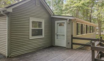 13 Poplar Dr, Albrightsville, PA 18210