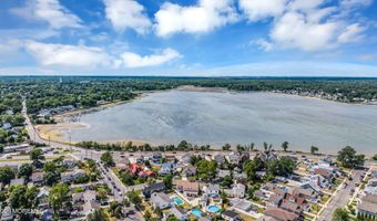 101 River Ct, Belmar, NJ 07719