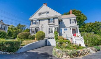 1055 Washington St, Bath, ME 04530