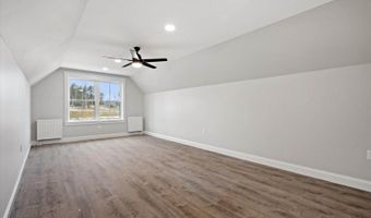 673 Streamside Ave, Hermon, ME 04401