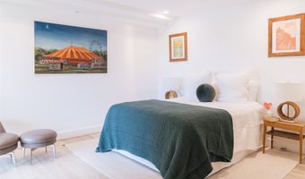 4714 Kahala Ave, Honolulu, HI 96816