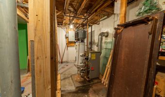148 Eastern Ave, Augusta, ME 04330