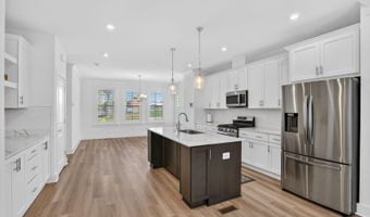 7449 ROCKY CREEK Ter, Annandale, VA 22003