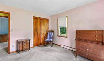 31 Jeanette Rd, Danbury, CT 06811