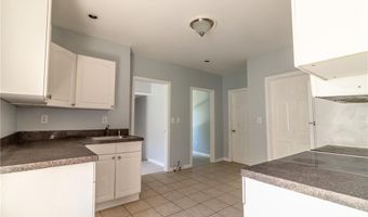 34 Williams St, New London, CT 06320