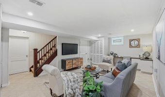 3119 N Farmcrest Dr, Amberley, OH 45213