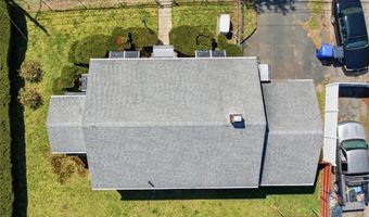 15 Rhodes Ave, East Providence, RI 02915