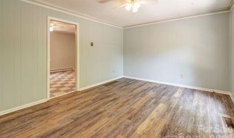 364 Pearson Dr, Asheville, NC 28801
