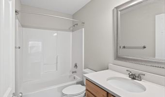 15589 Dwellers Way 1003, Apple Valley, MN 55124